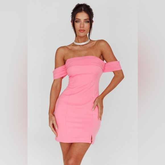 SELFIE LESLIE Kassie Off-Shoulder Mini‎ Dress Sweet
Pink BWT Large - Picture 1 of 11